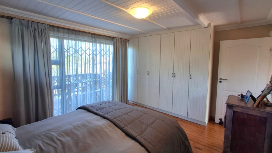 3 Bedroom Property for Sale in Seafield Eastern Cape